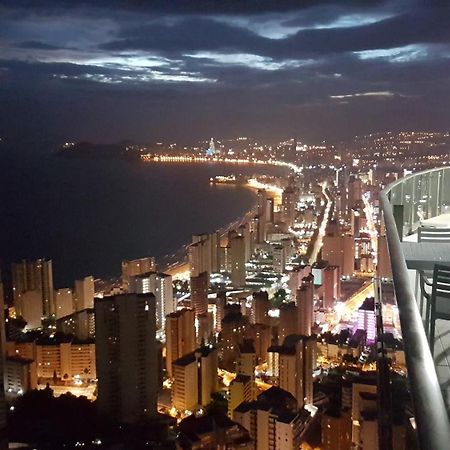 Appartamento Deluxe Penthouse On The 42Nd Floor With Amazing Sea Views Benidorm Esterno foto