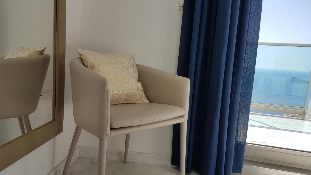 Appartamento Deluxe Penthouse On The 42Nd Floor With Amazing Sea Views Benidorm Esterno foto