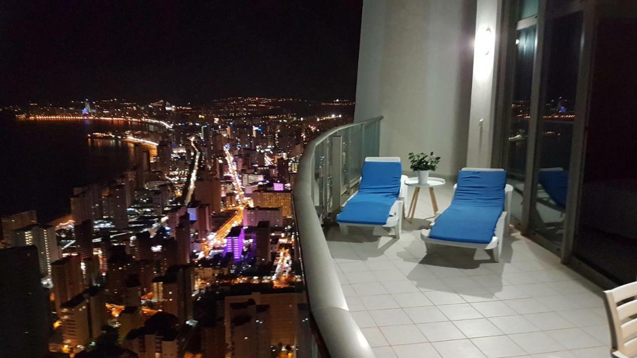 Appartamento Deluxe Penthouse On The 42Nd Floor With Amazing Sea Views Benidorm Esterno foto