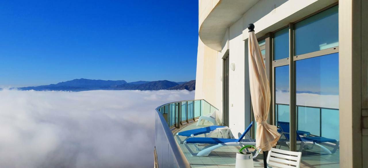 Appartamento Deluxe Penthouse On The 42Nd Floor With Amazing Sea Views Benidorm Esterno foto